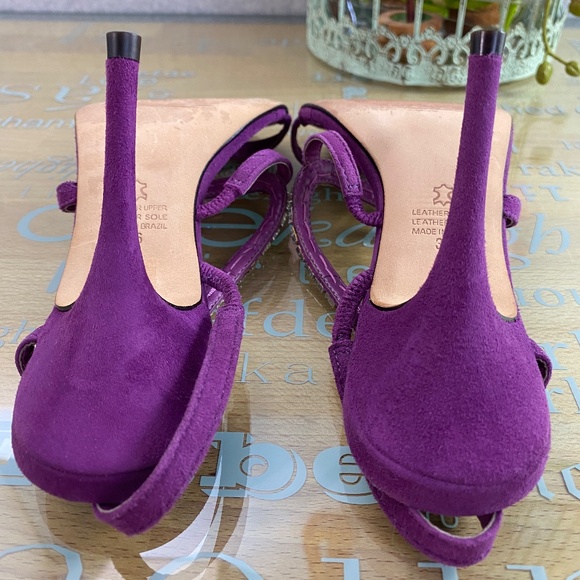 ALDO Glamorous Jeweled Suede Sandals 6 - Picture 8 of 9